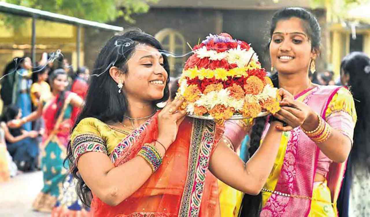 Hyderabad Bathukamma celebrations at People’s Plaza on September 30