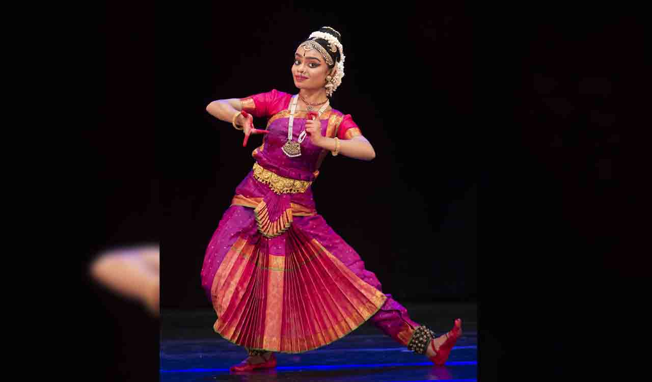 Kumari Alla Khevna Reddy’s debut performance enthralls audience ...