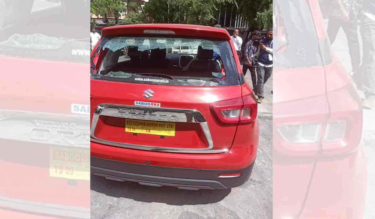 Amit Shah’s security gets the jitters after car blocks HM’s convoy in Hyderabad