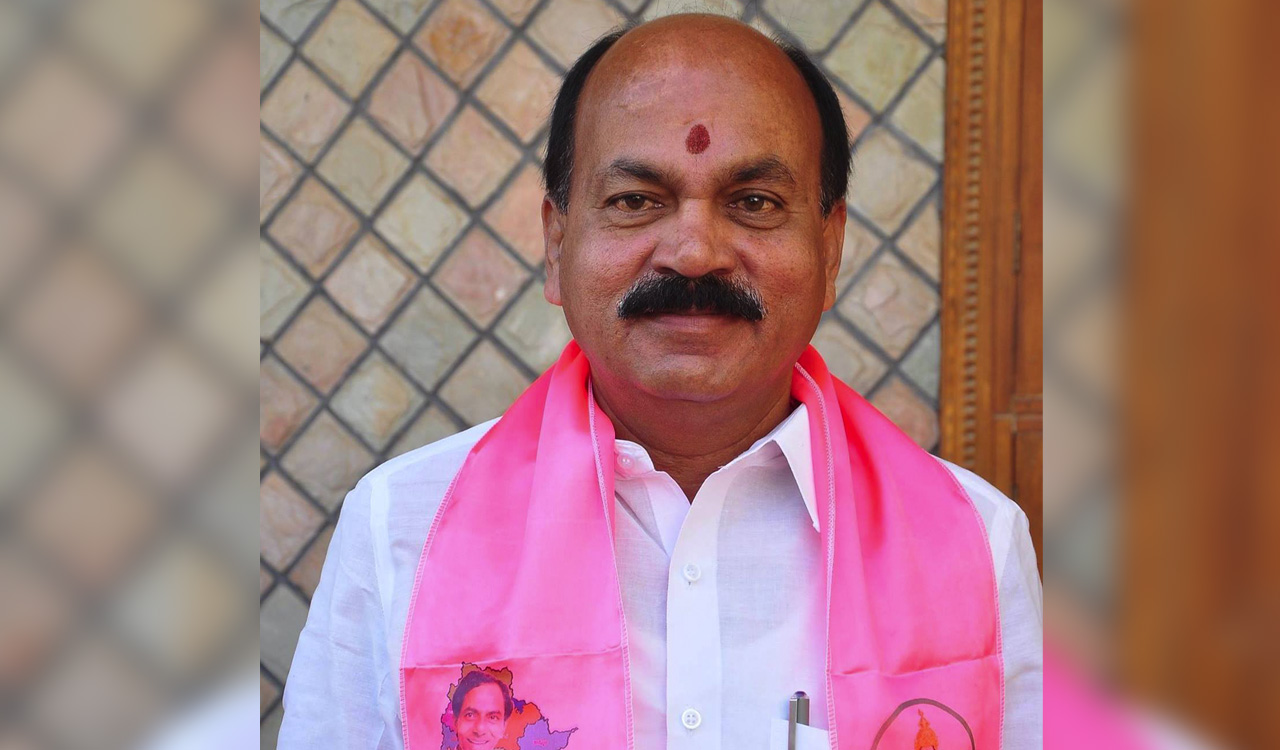 Chintha Prabhakar appointed as Chairman of Telangana State Handloom Corporation