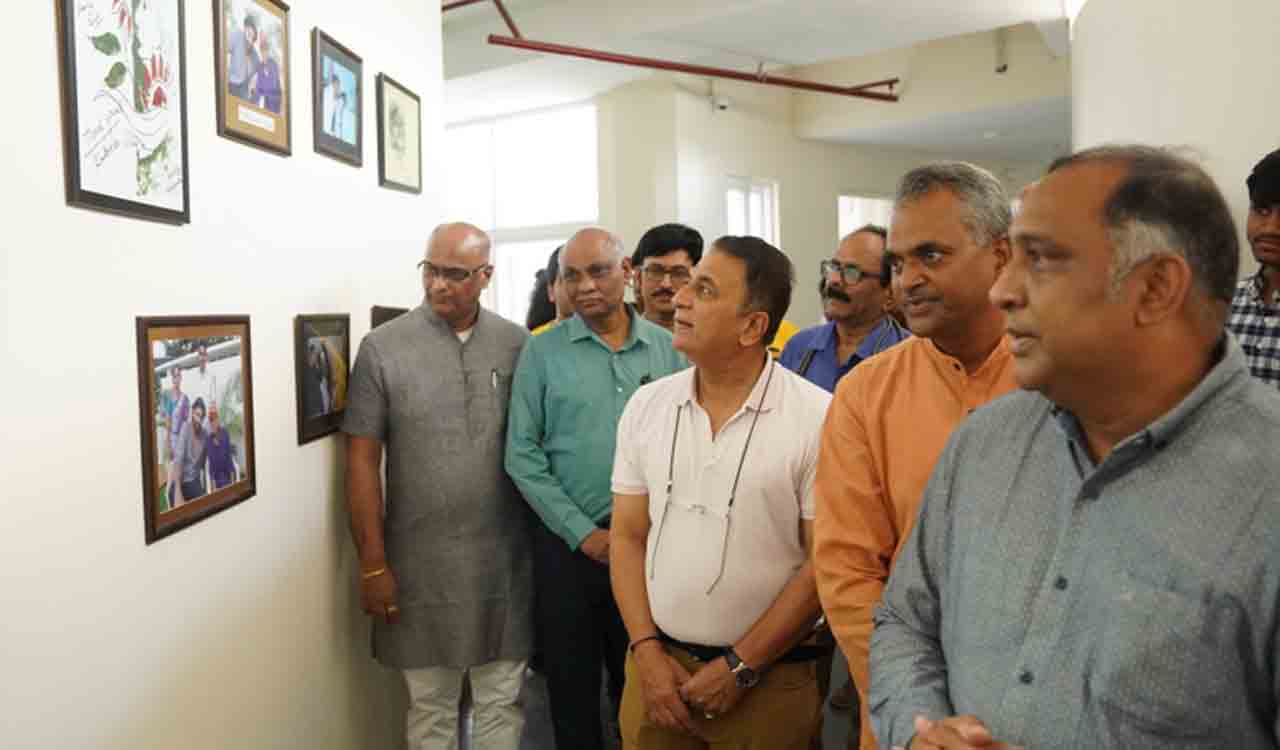 Sunil Gavaskar visits Sparsh Hospice in Hyderabad