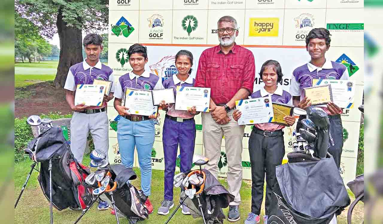 TSWREIS golfer Amulya bags top honours in Junior Golf Championship
