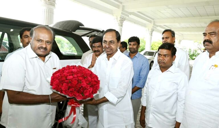 Announcement of national party, its agenda very soon: CM KCR