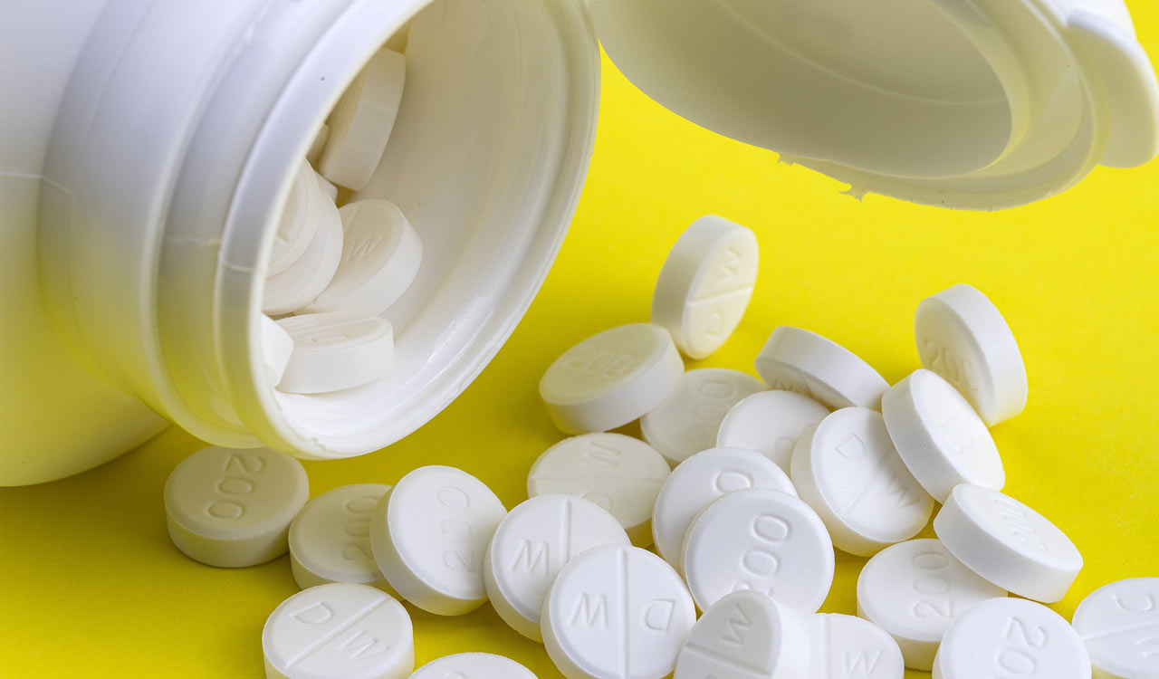 Indians using OTC antibiotics at will, Azithromycin most abused: Lancet