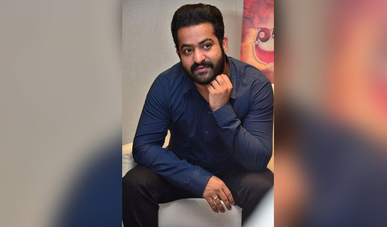 Jr NTR heaps praises on Amitabh Bachchan