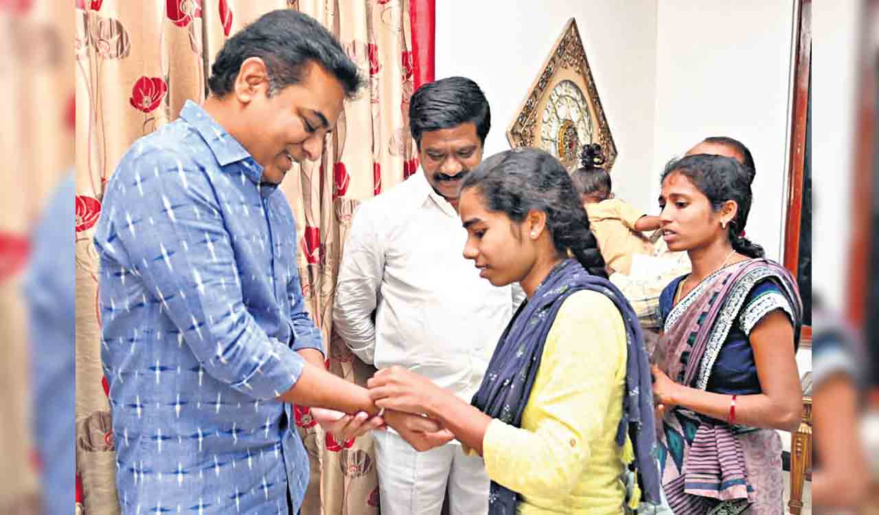Battling odds, gutsy Jagtial girl chases her dreams