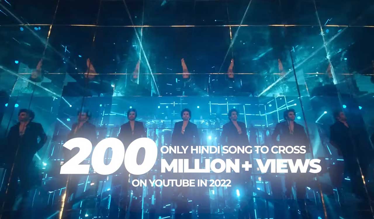 Kartik Aaryan celebrates as ‘Bhool Bhulaiyaa 2’ title track crosses 200 mn views