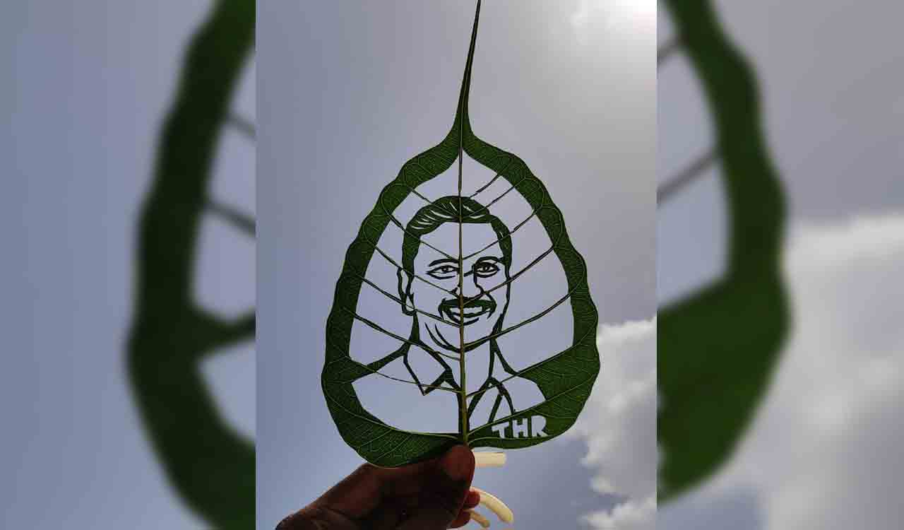 Telangana: Leaf Art brings fame to Shiva Kumar