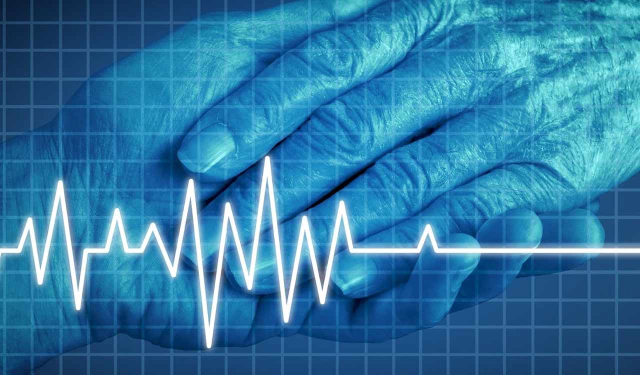 Left to fend for herself, 75-yr-old mother of 11 seeks euthanasia in Karnataka