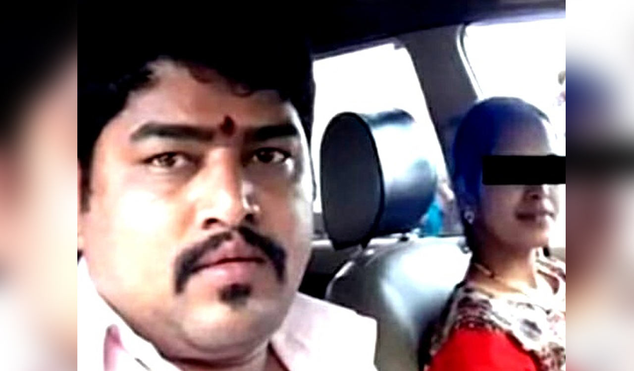 Man Accuses Lingayat Seer Of Exploiting His Wife Telangana Today 