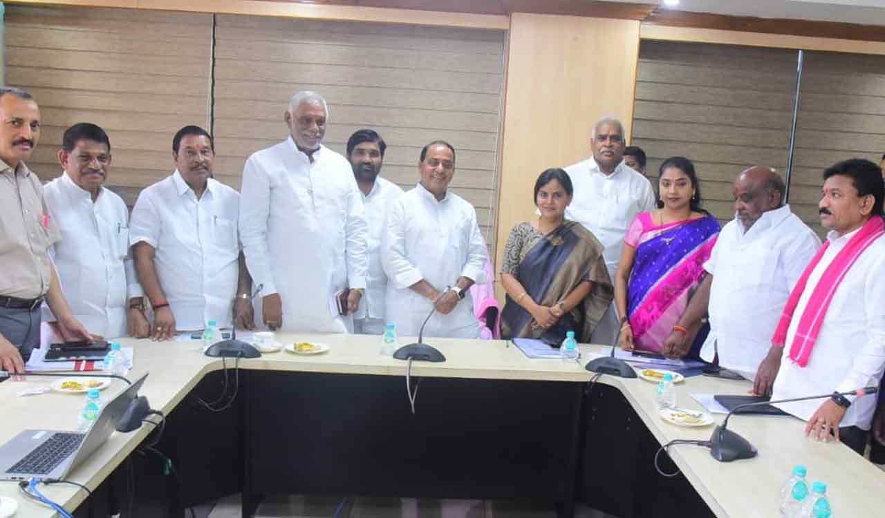 Central govt creating hurdles to roads works in Adilabad: Indrakaran