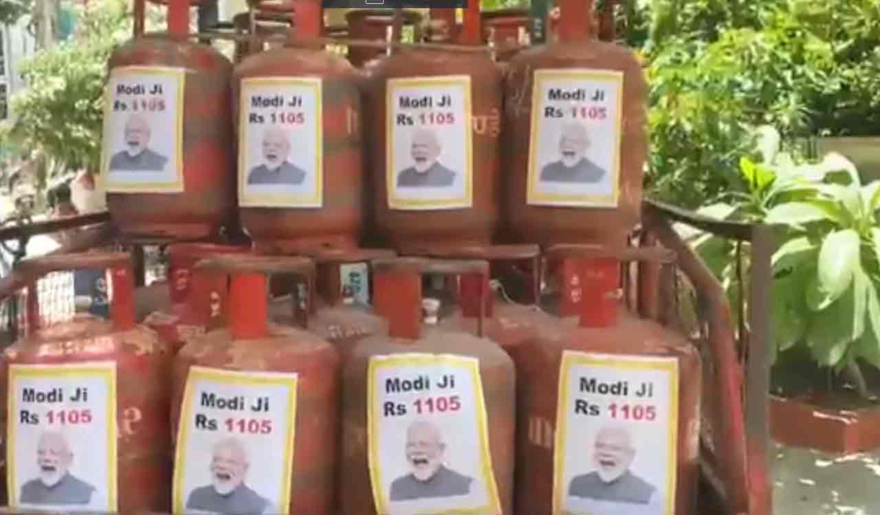 Watch: PM Modi’s posters surface on LPG cylinders after Nirmala Sitaraman’s banter at ration shops