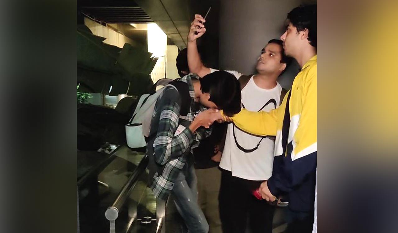 Overwhelmed fan kisses Aryan Khan’s hand, see pics