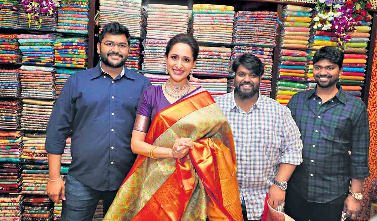 Hyderabad: Kanchipuram Narayani Silks launches fourth store in Peerzadiguda