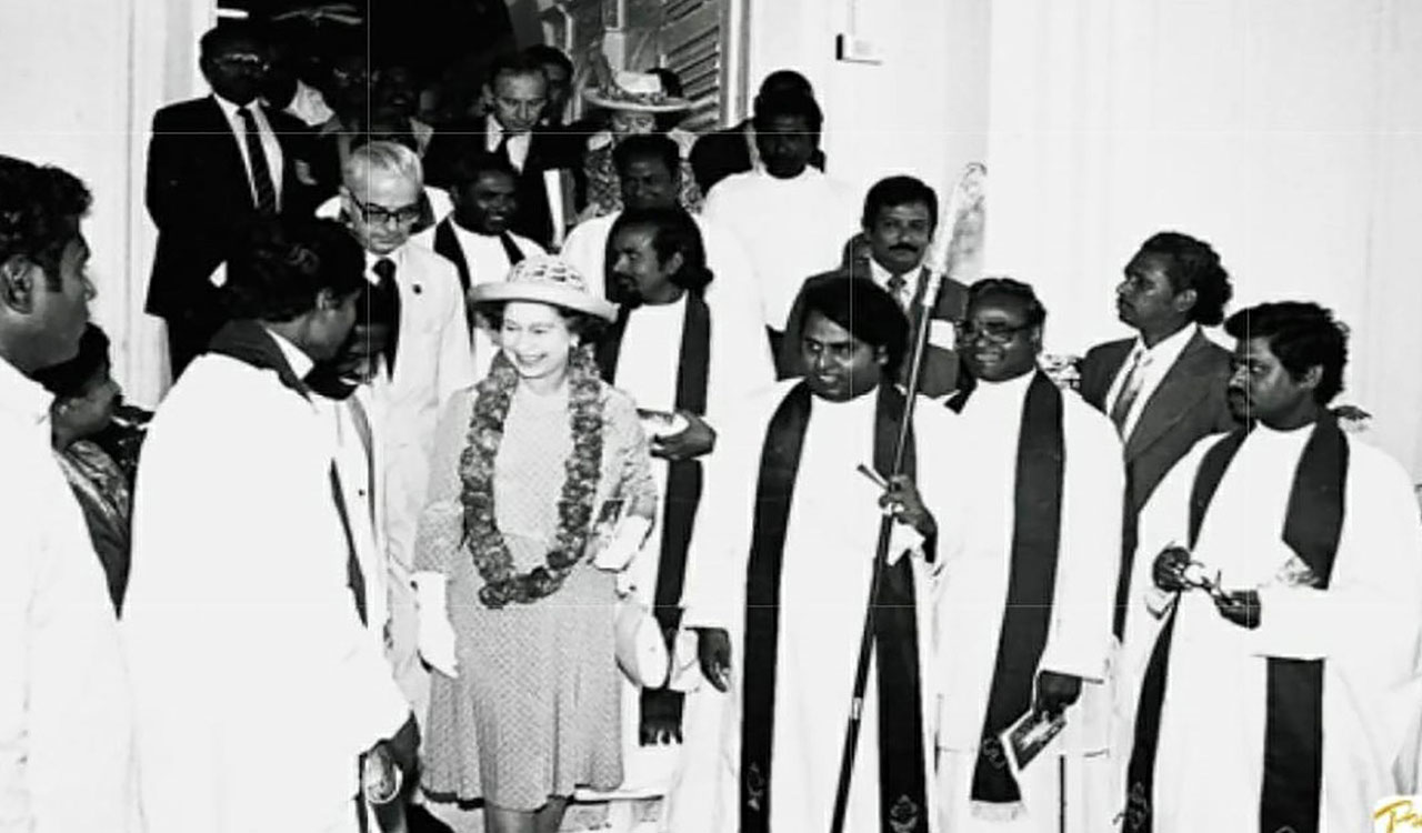 Photographer recalls clicking Queen’s pictures in Hyderabad