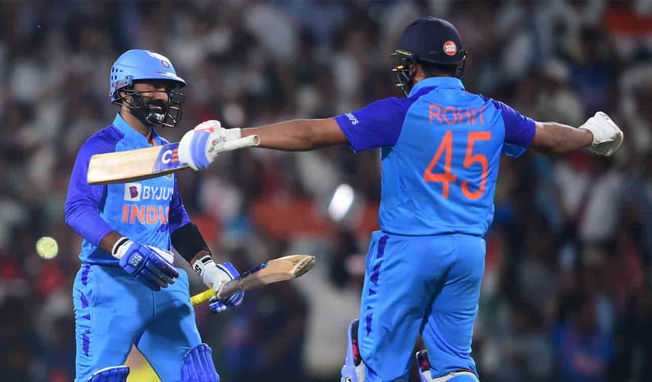 IND vs AUS, 2nd T20I: Aggressive Rohit blasts 46 as India beat Australia to level series