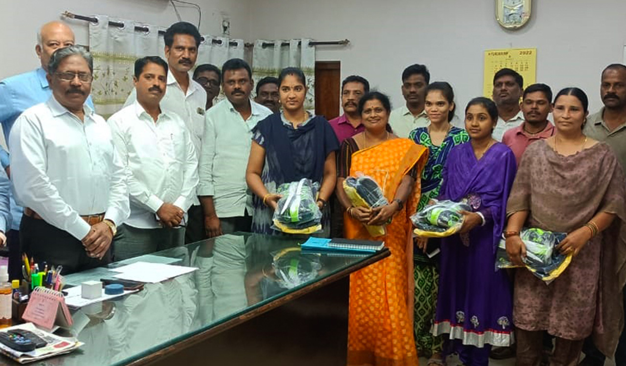 Sports kits distributed to SCCL sportspersons in Kothagudem