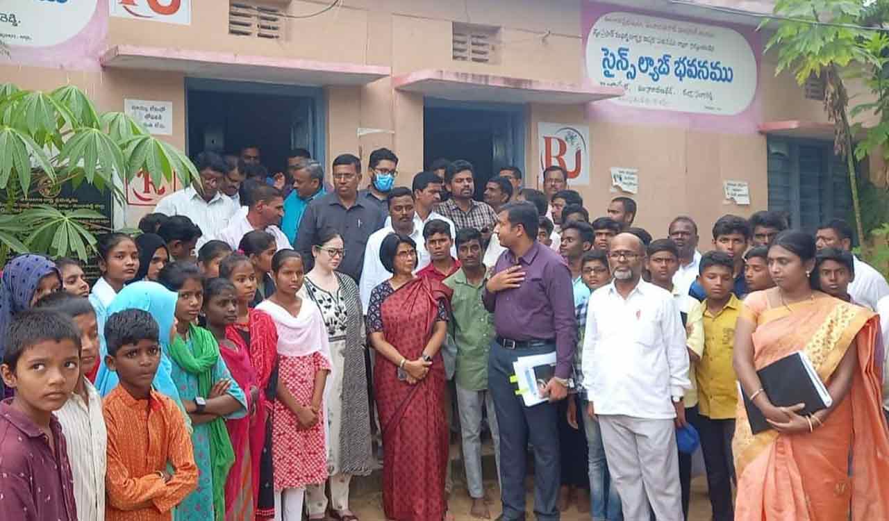 Sangareddy: Central team examines the works in Ryakal RURBAN cluster
