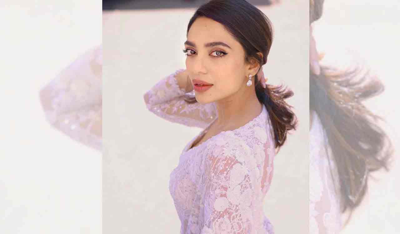 Sobhita shine bright in beautiful sari during ‘Ponniyin Selvan: I’ promotions