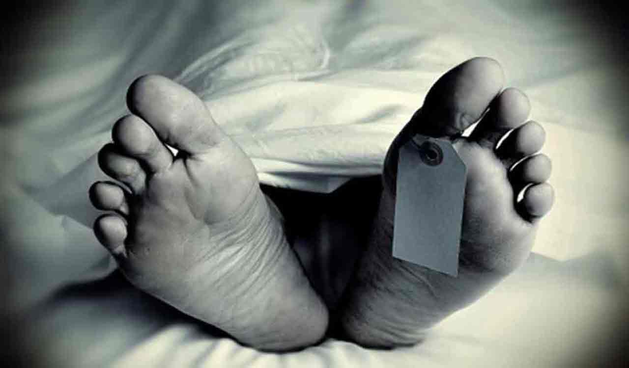 Four members of a family committed suicide in Jagtial