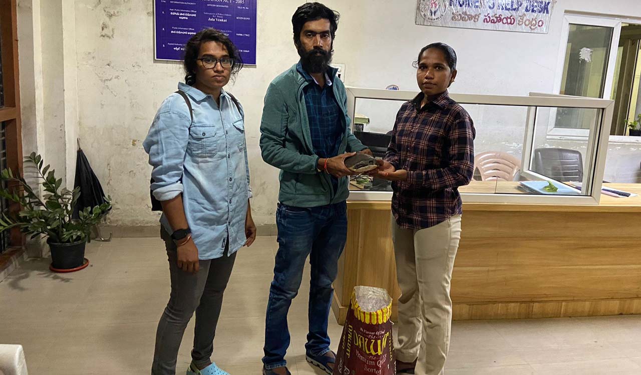 Sangareddy: Two soft-shelled turtles rescued from poachers in Lingampally