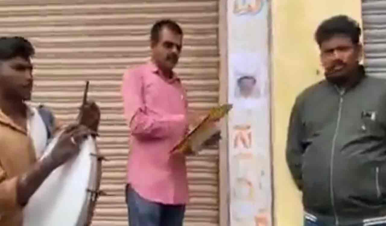 Karnataka CID sends drummers to draw out PSI Scam suspect