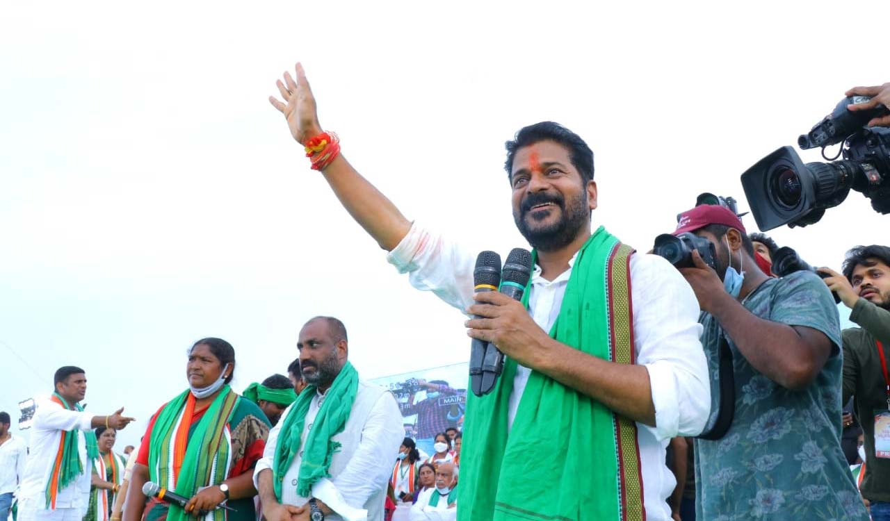 Wracked by infighting & revolt against PCC chief, Congress in disarray