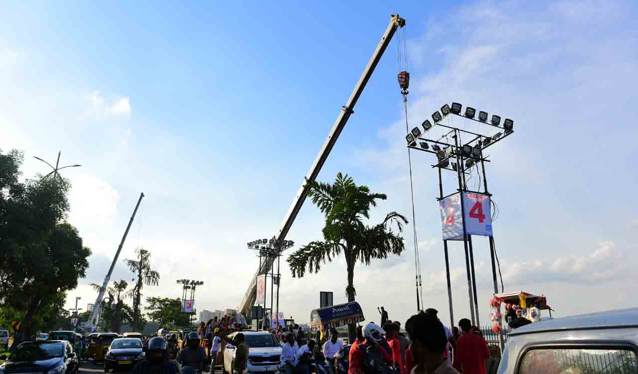 Elaborate arrangements made for smooth conduct of Ganesh Chaturthi in Hyderabad