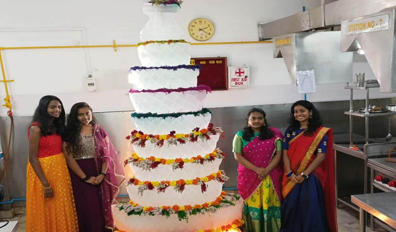 Students carve 10-foot Bathukamma ice sculpture at Culinary Academy of India