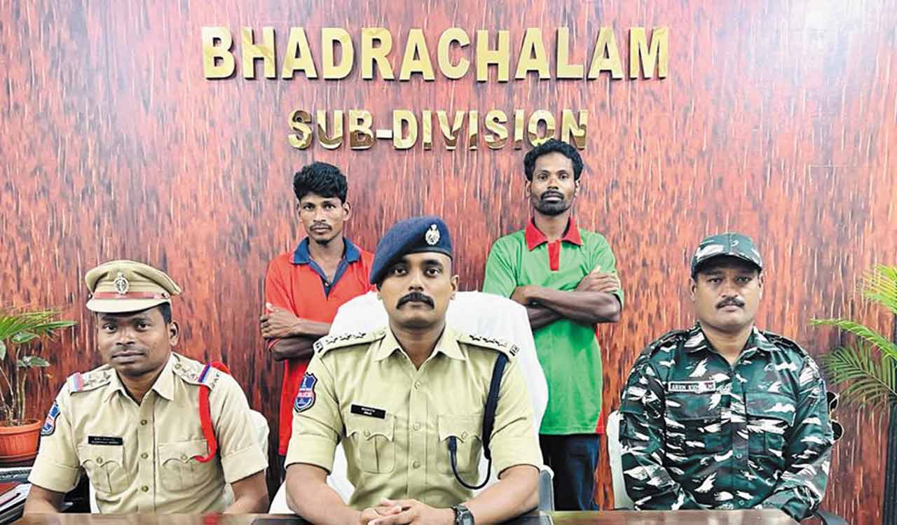 Kothagudem: Cherla police take two Maoist militia members into custody