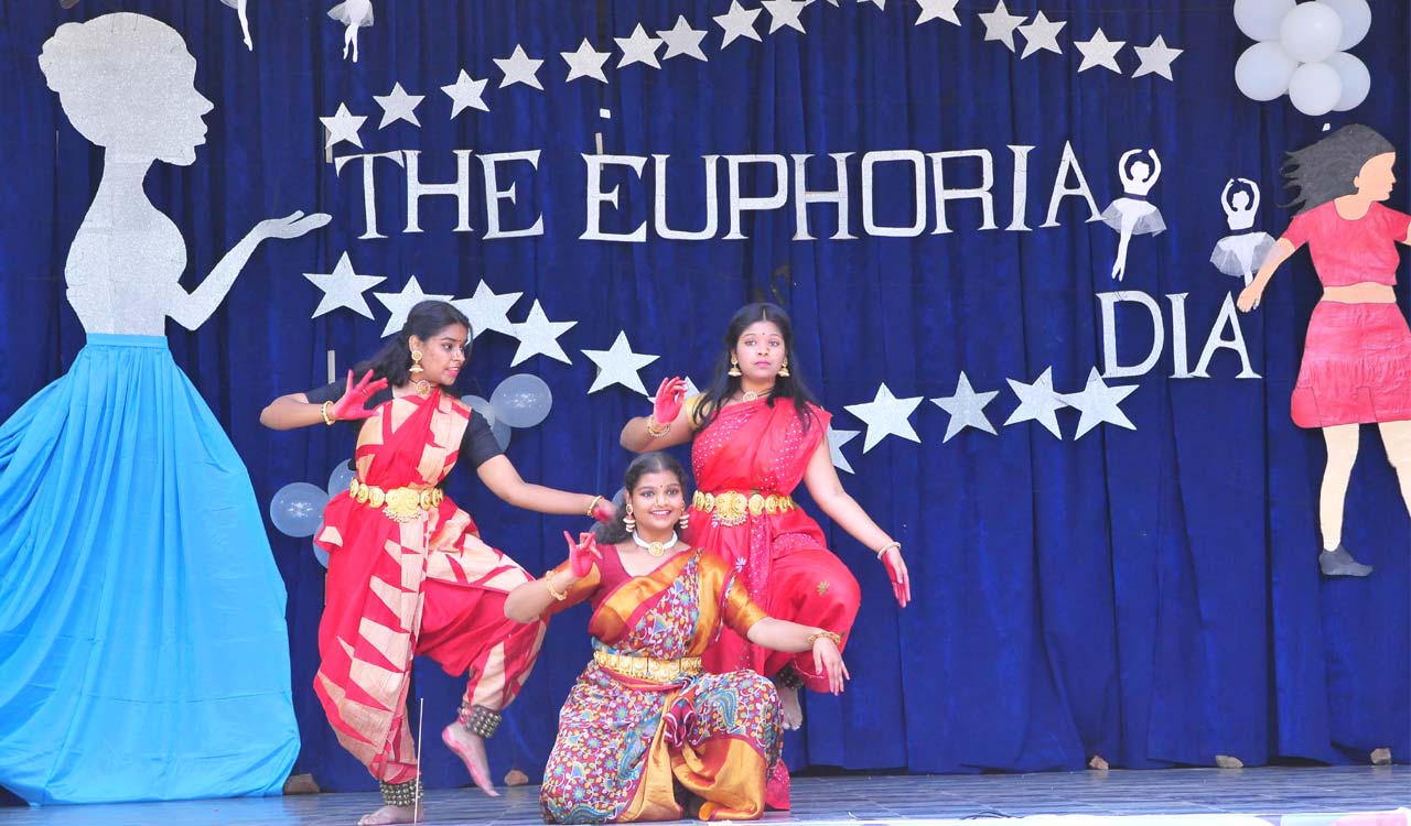 Hyderabad: Bhavan’s Vivekananda College celebrates Freshers’ Day