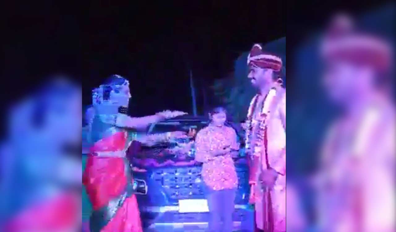 Bullet Bandi song fame bridegroom trapped in ACB bribe case Bullet Bandi song fame bridegroom trapped in ACB bribe case