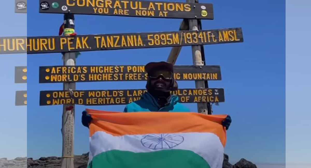 Telugu Youtuber Anvesh scales highest peak in South Africa