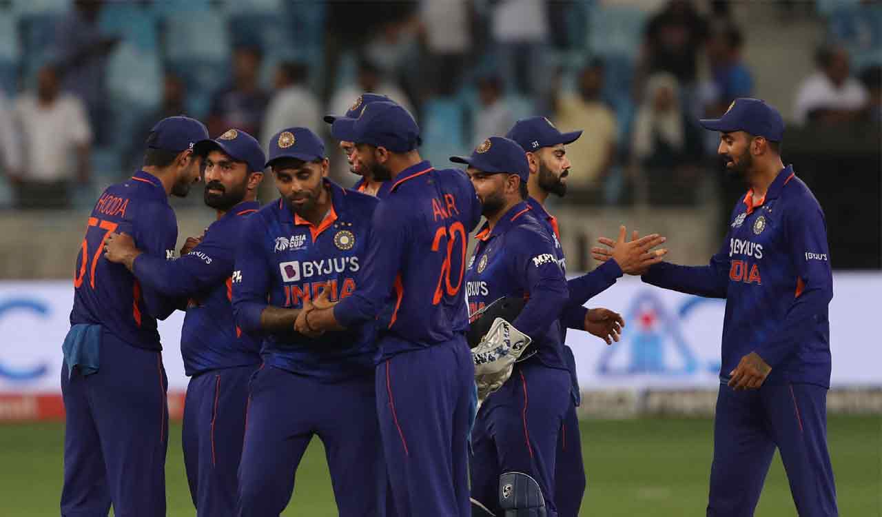 Asia Cup: Kohli, Bhuvneshwar shine as India beat Afghanistan by 101 runs