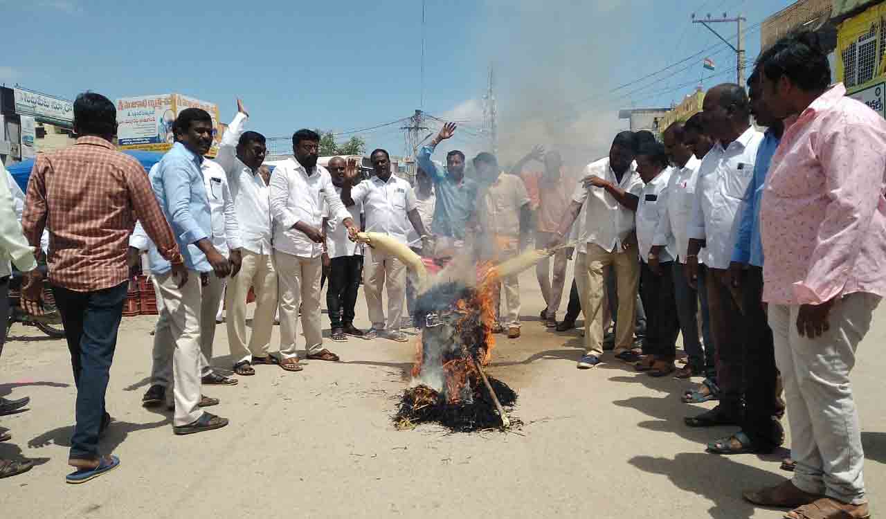 Dalit organisations burnt effigy of BJP MLA Raghunandan in Dubbak