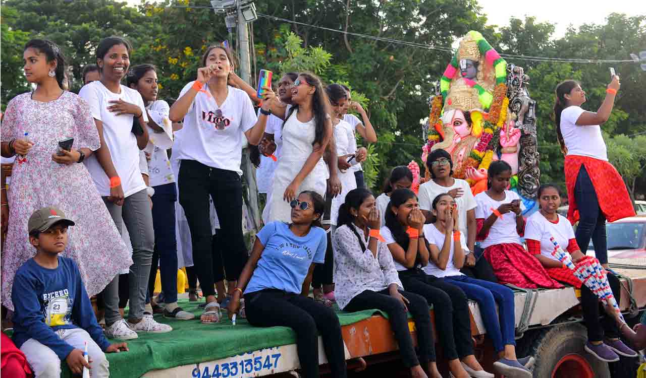 Elaborate arrangements made for smooth conduct of Ganesh Chaturthi in Hyderabad