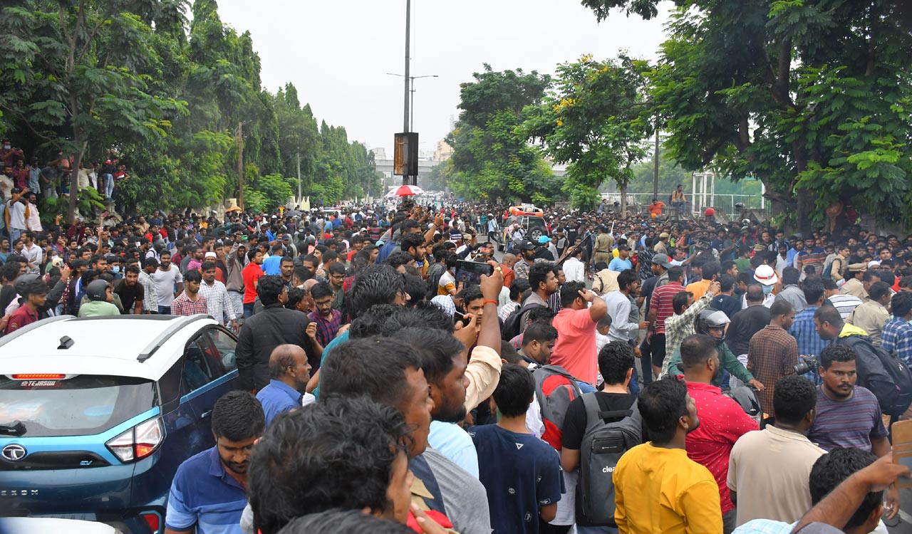 Hyderabad: Ambiguity over Ind-Aus tickets sale leads to confusion