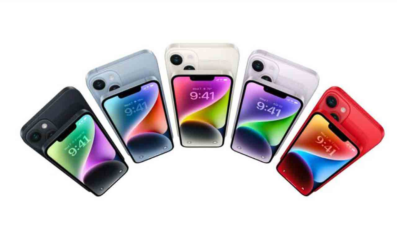 Apple co-founder Steve Jobs’ daughter roasts iPhone 14