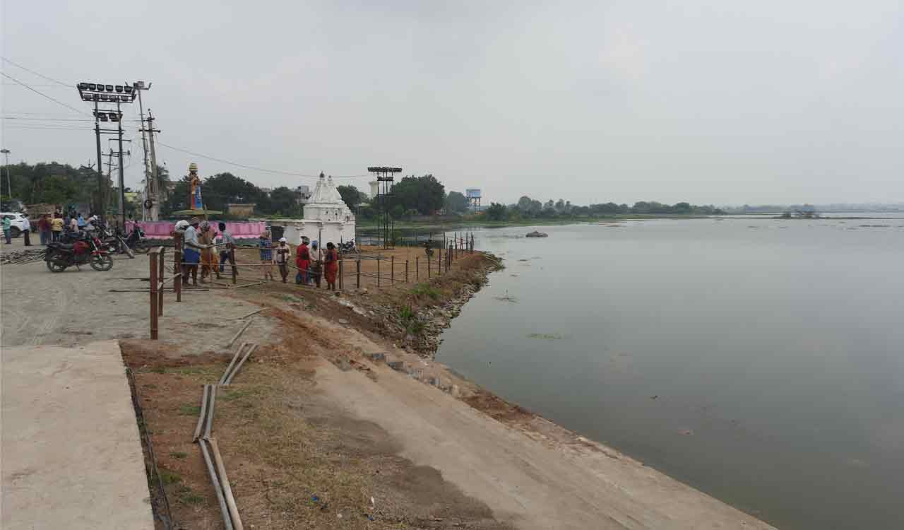 Elaborate arrangements made for Ganesh immersion in Karimnagar