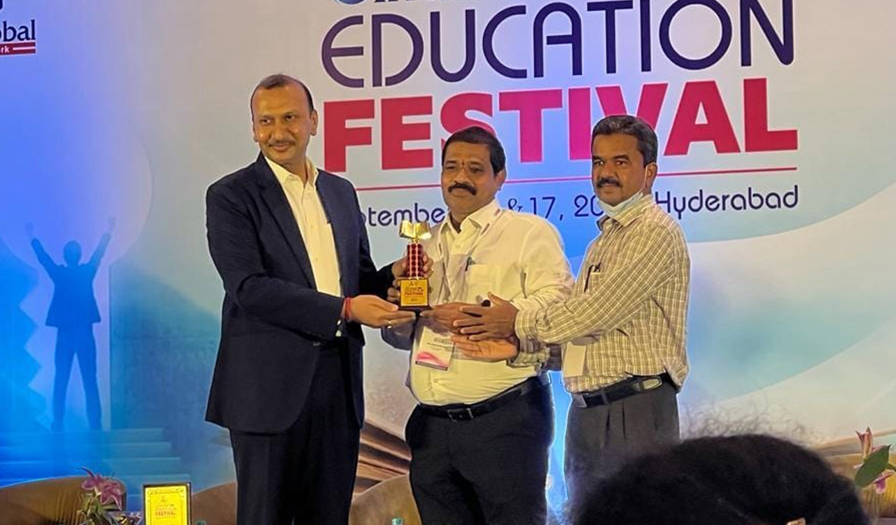 SRR college bags Indi Global excellence award