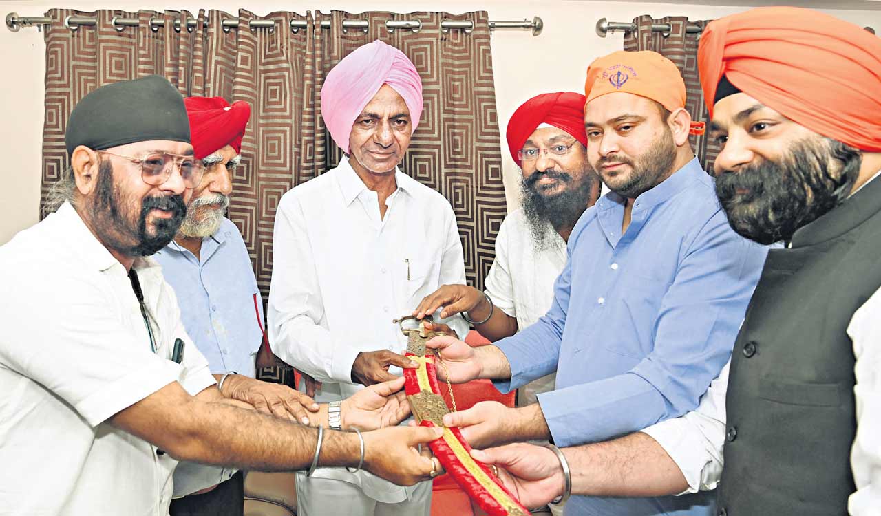 Nitish Kumar calls KCR responsible leader