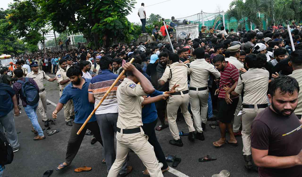 Hyderabad: 20 hurt as India-Australia match ticket sales ends in stampede