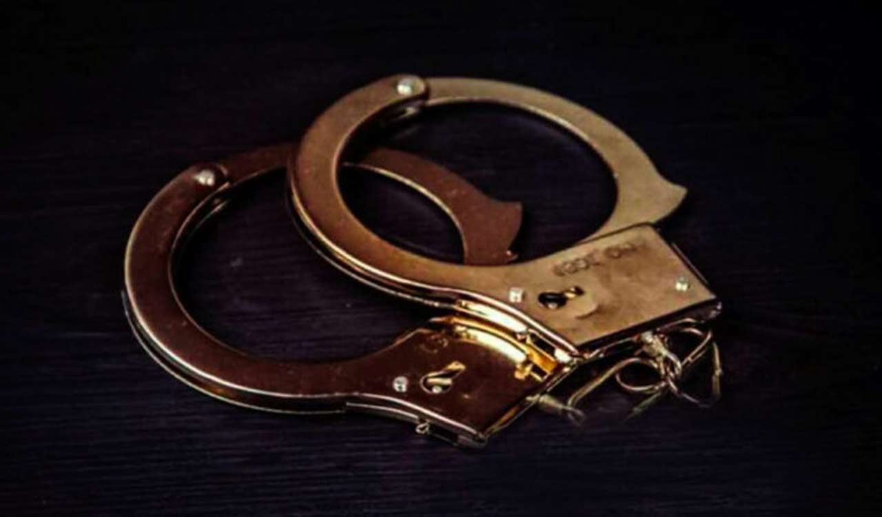 Hyderabad: Burglar nabbed by cops, seize goods worth Rs 60,000
