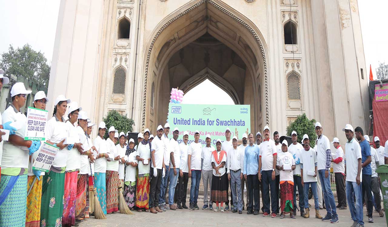 NTPC conducts United India for Swachhata campaign at Charminar