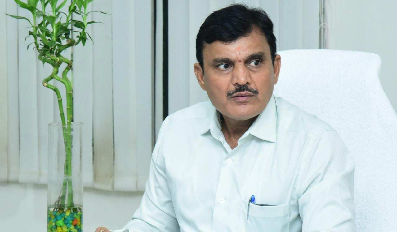 Sangareddy: Collector assures to inquire into allegations against officials