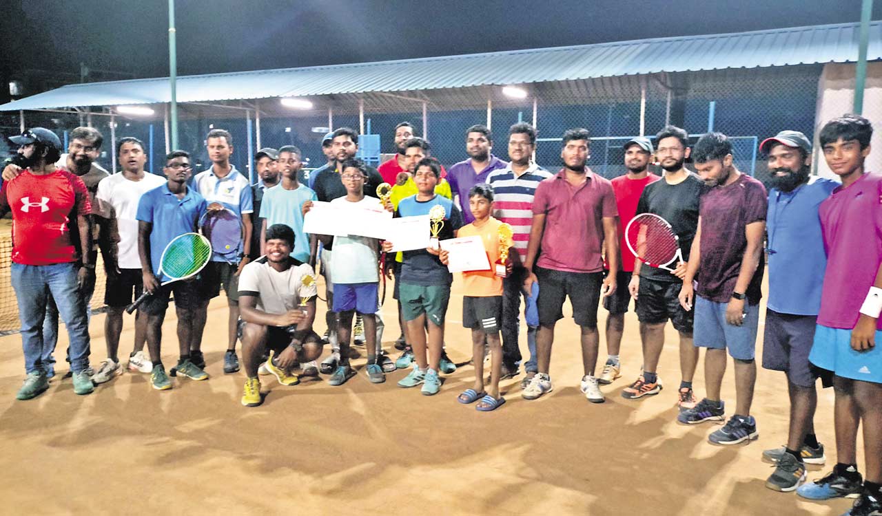 Deepak, Anvith hog limelight at Leo Tennis Tournament