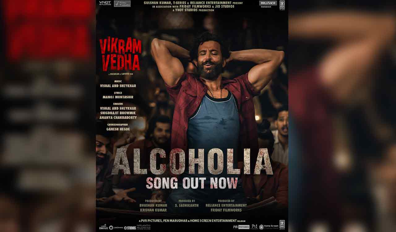 Watch: Hrithik Roshan surprises fans at the launch of ‘Alcoholia’ song from ‘Vikram Vedha’