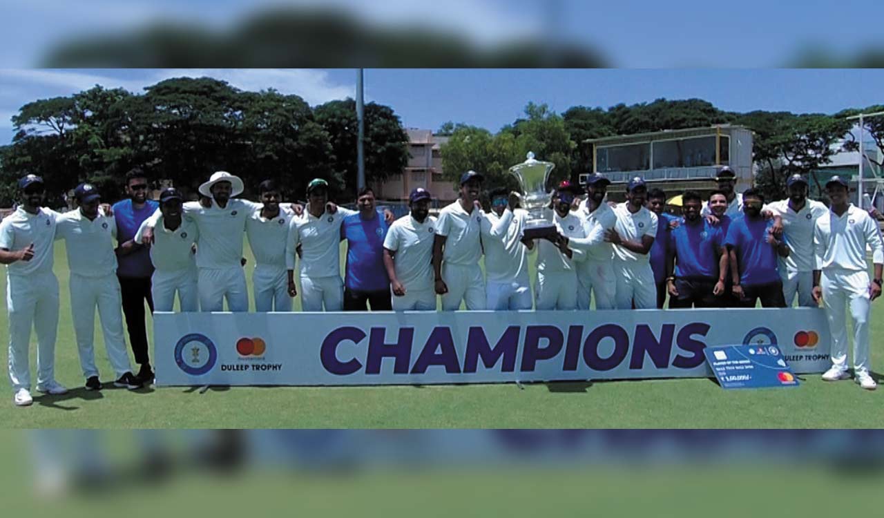 West Zone thrash South Zone by 294 runs to win Duleep Trophy 2022