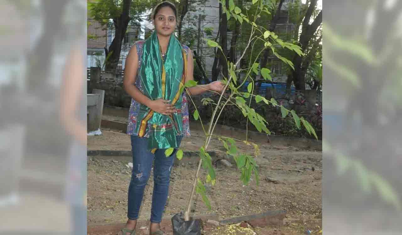 Actor Srisha Kumar joins Green India Challenge in Hyderabad
