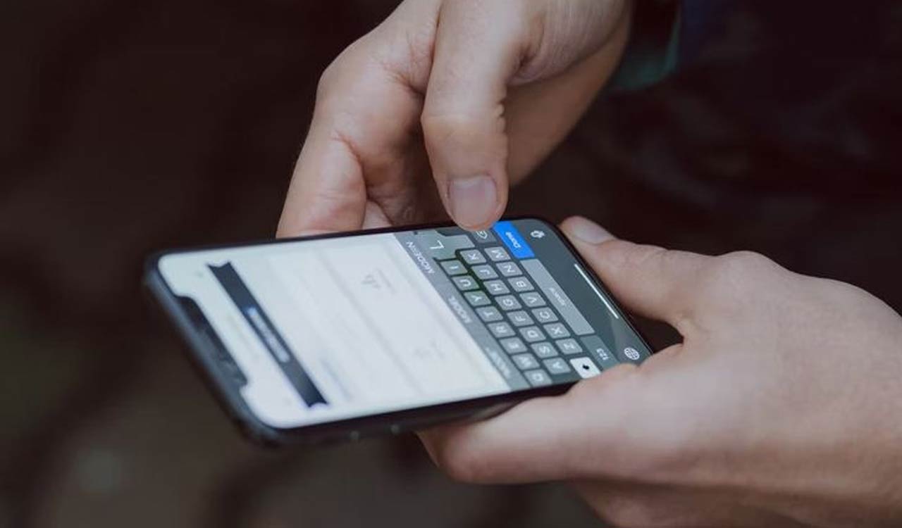 Apple iMessage, FaceTime now up after brief outage